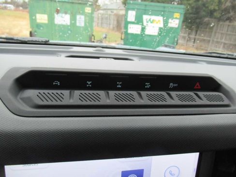 New 2025 Ford Bronco Badlands w/ Sasquatch Package image 23