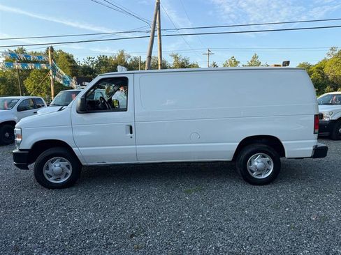 Used 2014 Ford E-150 and Econoline 150 w/ Power Group image 11