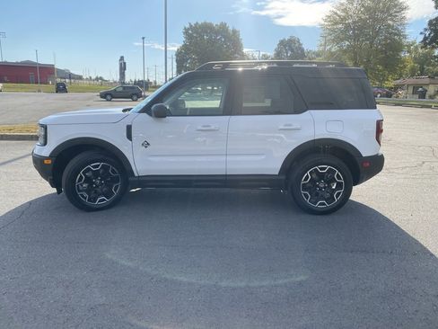 New 2025 Ford Bronco Sport Outer Banks image 4