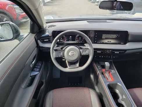 New 2026 Nissan Kicks SR w/ Cold Weather Package AWD/4WD image 10