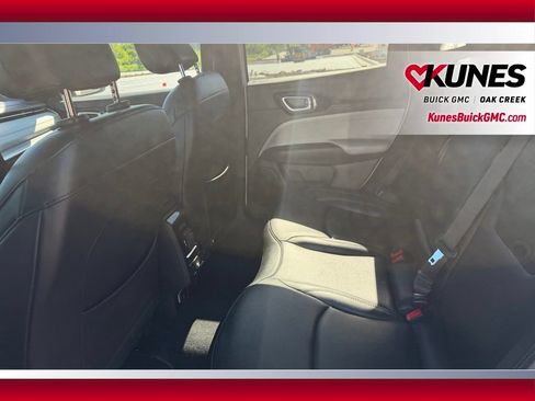 Used 2025 Jeep Compass Limited AWD/4WD image 8
