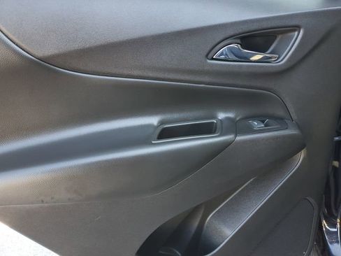 Used 2020 Chevrolet Equinox LT image 16