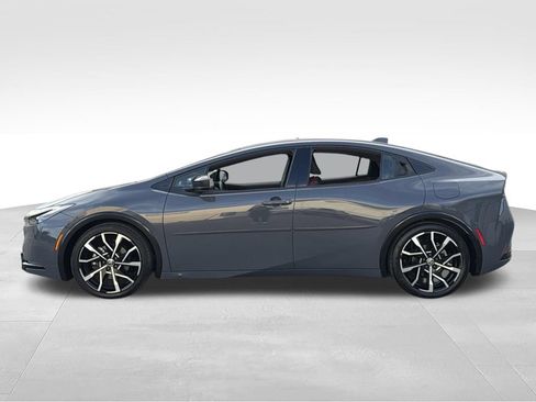Used 2023 Toyota Prius Prime FWD image 5
