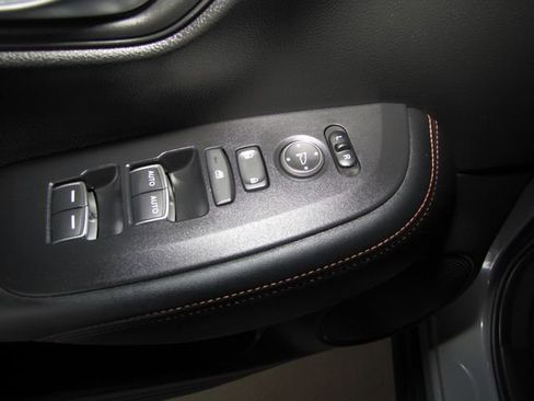 Certified 2023 Honda HR-V Sport image 10