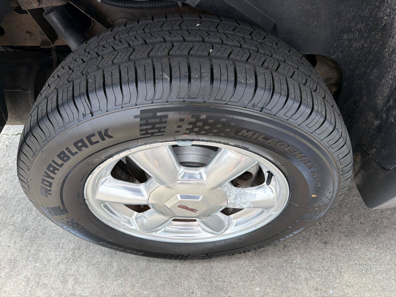 Used 2006 GMC Envoy XL 4WD image 23