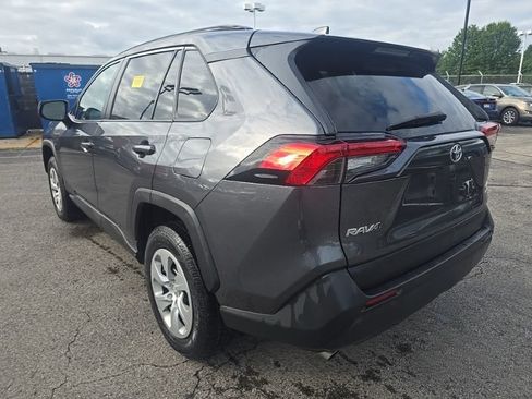 Used 2021 Toyota RAV4 LE AWD/4WD image 5