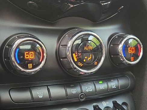 Used 2015 MINI Cooper S FWD image 14