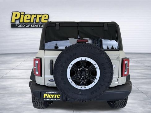 New 2025 Ford Bronco Badlands AWD/4WD image 3