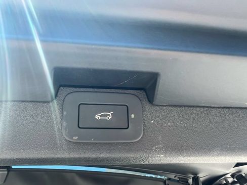 New 2026 Land Rover Discovery Limited Edition AWD/4WD image 27