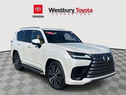 Used 2025 Lexus LX 600 4WD w/ Luxury Package