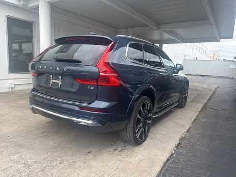Certified 2023 Volvo XC60 B5 Ultimate w/ Protection Package Premier FWD image 5