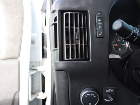 Used 2021 Chevrolet Express 3500 w/ Power Convenience Package image 13