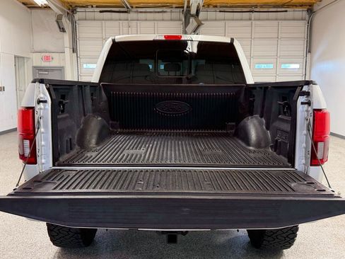 Used 2019 Ford F150 Lariat w/ Equipment Group 502A Luxury AWD/4WD image 10