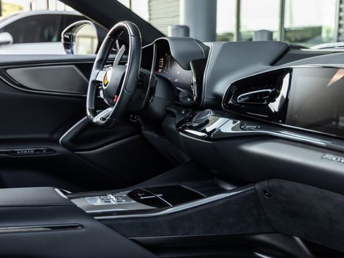 Used 2024 Ferrari Purosangue image 53