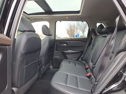 Used 2022 Nissan Rogue SL w/ SL Premium Package image 20