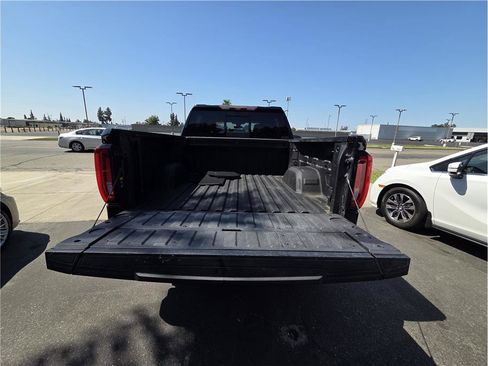 Used 2020 GMC Sierra 1500 AT4 w/ AT4 Premium Package AWD/4WD image 9