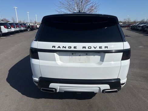 Used 2018 Land Rover Range Rover Sport HSE Dynamic image 5