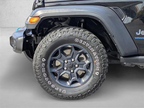 Certified 2023 Jeep Wrangler Unlimited w/ 8.4" Radio Group image 22