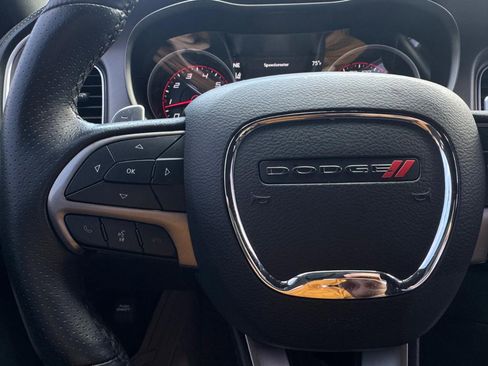 Used 2019 Dodge Charger Scat Pack w/ Technology Group RWD image 10