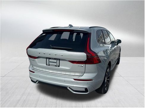New 2026 Volvo XC60 T8 Ultra w/ Protection Package Premier AWD/4WD image 4