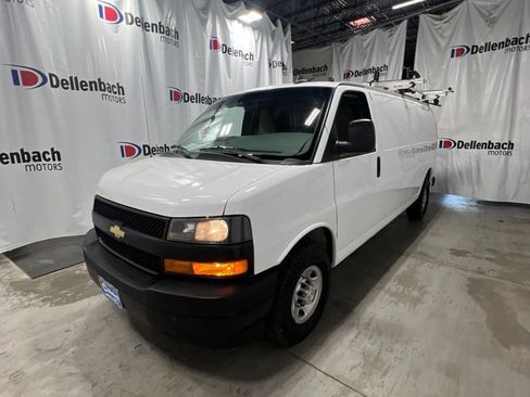 Used 2023 Chevrolet Express 3500 Extended RWD image 1