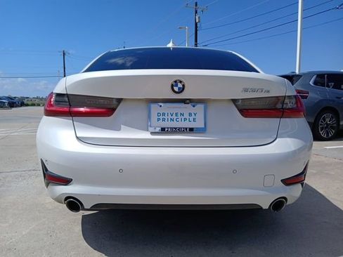 Used 2021 BMW 330e w/ Convenience Package image 8