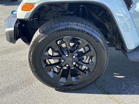 Used 2024 Jeep Wrangler Sahara w/ Technology Group image 13