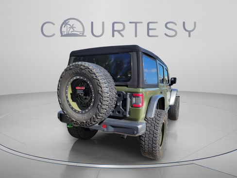 Used 2021 Jeep Wrangler Unlimited Sport AWD/4WD image 3