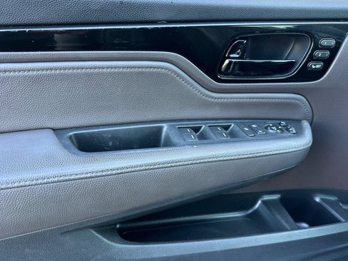 Used 2018 Honda Odyssey Elite image 11