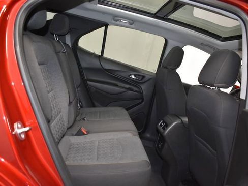 Used 2023 Chevrolet Equinox LT AWD/4WD image 28