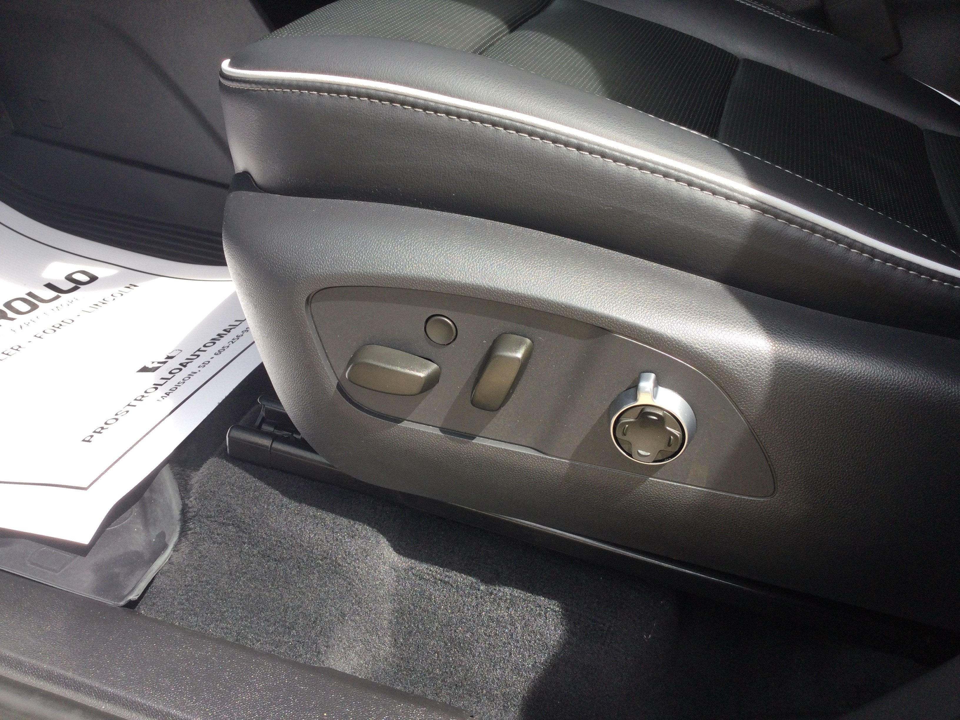 Used 2025 Buick Enclave Avenir w/ Super Cruise Package AWD/4WD image 13