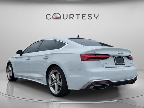 Used 2022 Audi A5 2.0T Prestige image 2