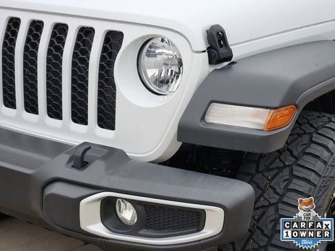 Used 2023 Jeep Gladiator Sport image 13