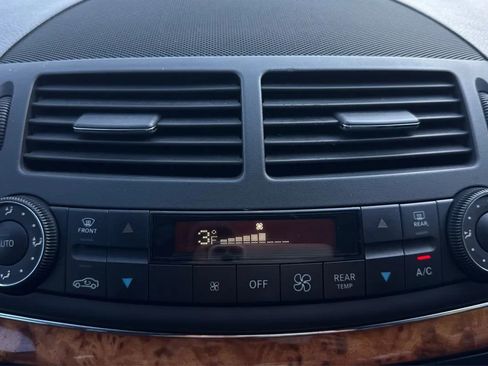 Used 2005 Mercedes-Benz E 500 4MATIC Sedan image 25