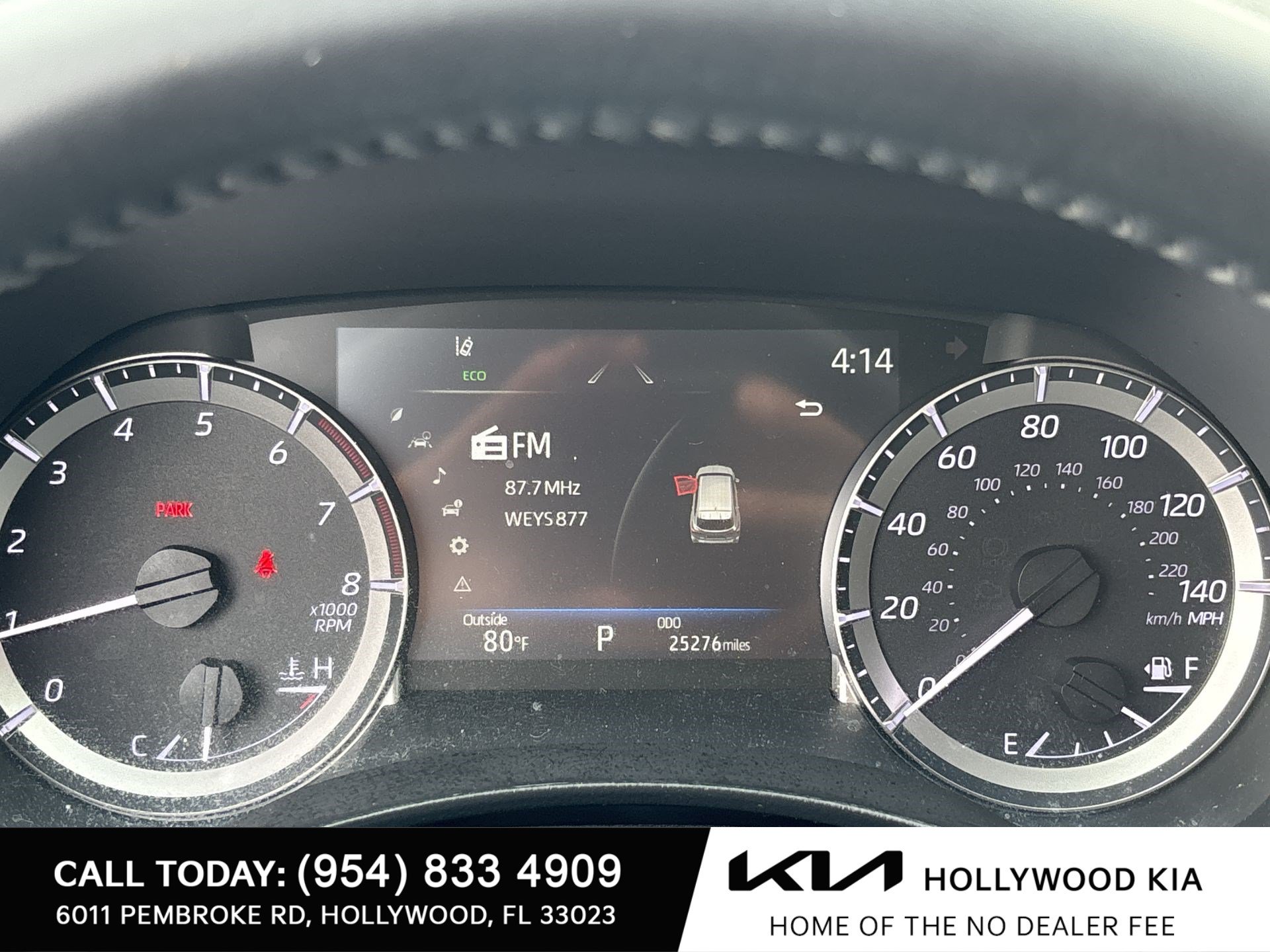 Used 2024 Toyota Highlander XLE FWD image 10
