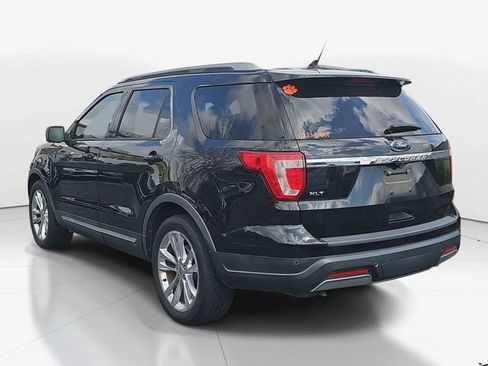 Used 2019 Ford Explorer XLT w/ Equipment Group 201A image 5