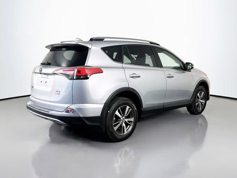Used 2017 Toyota RAV4 XLE w/ Plus Special Value Package AWD/4WD image 6