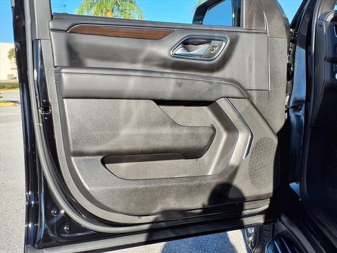 Used 2024 GMC Yukon SLE image 26