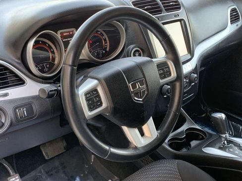 Used 2015 Dodge Journey SXT w/ Flexible Seating Group image 14