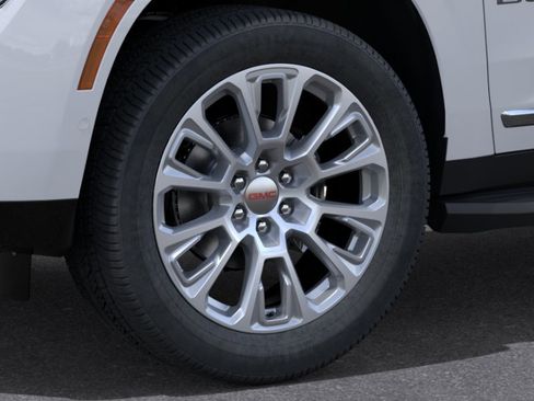 New 2026 GMC Yukon Denali RWD image 9