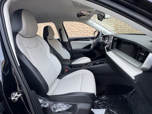 New 2026 Volkswagen Tiguan SE image 5