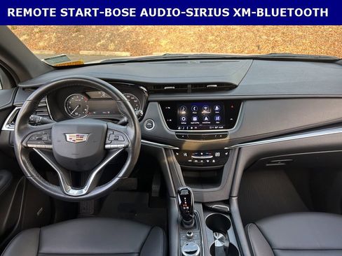 Used 2025 Cadillac XT6 Luxury image 12