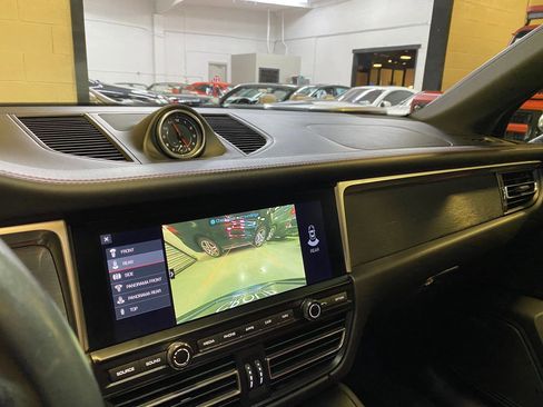 Used 2021 Porsche Macan GTS image 24