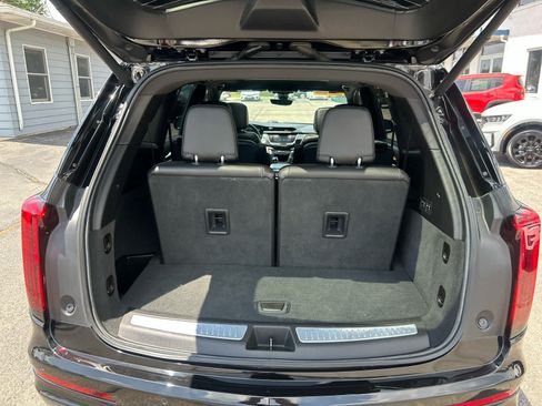 Used 2020 Cadillac XT6 Premium Luxury AWD/4WD image 25