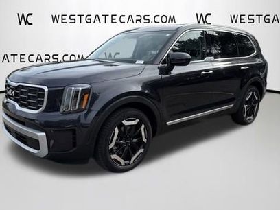 Certified 2025 Kia Telluride S