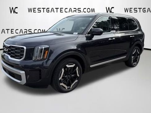 Certified 2025 Kia Telluride S image 1