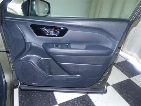 Used 2025 Subaru Forester Limited AWD/4WD image 23