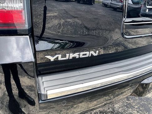 Used 2018 GMC Yukon Denali AWD/4WD image 24