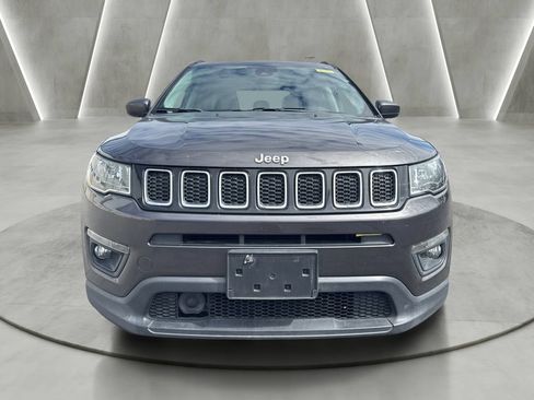 Used 2020 Jeep Compass Latitude w/ Advanced Safety Group FWD image 2
