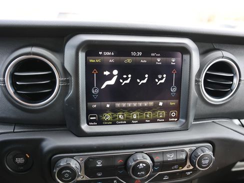 Used 2023 Jeep Wrangler Unlimited Sahara AWD/4WD image 27
